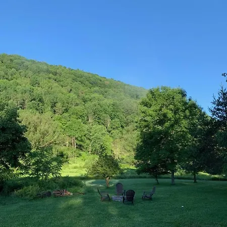 The Maples Apt - King Bed, Pet Friendly, Beautiful Views Ellicottville Exterior photo