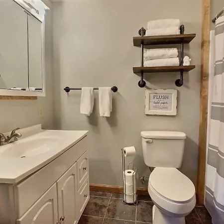The Maples Apt - King Bed, Pet Friendly, Beautiful Views Ellicottville Exterior photo